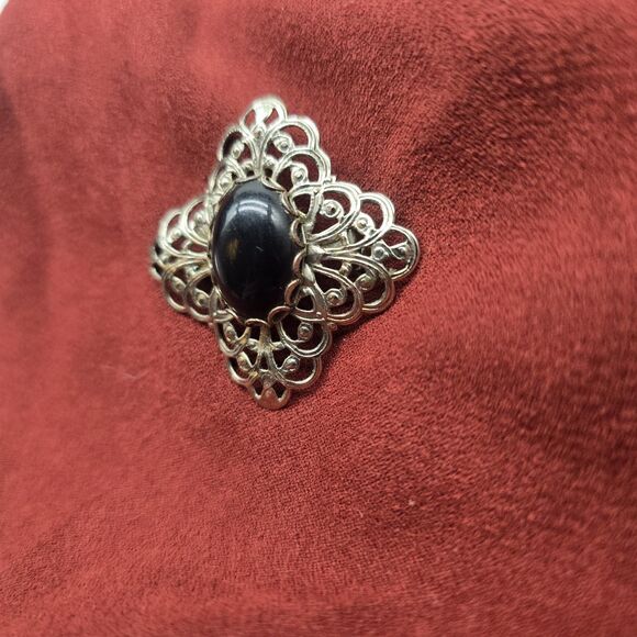 Vintage Victorian Revival Silver Brooch Lapel Pin Black Stone Filigree Cross - Picture 3 of 6